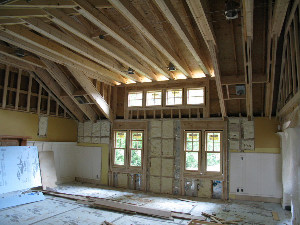 what is spray foam insulation